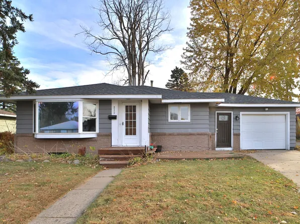 212 8th St NE, Staples, MN 56479