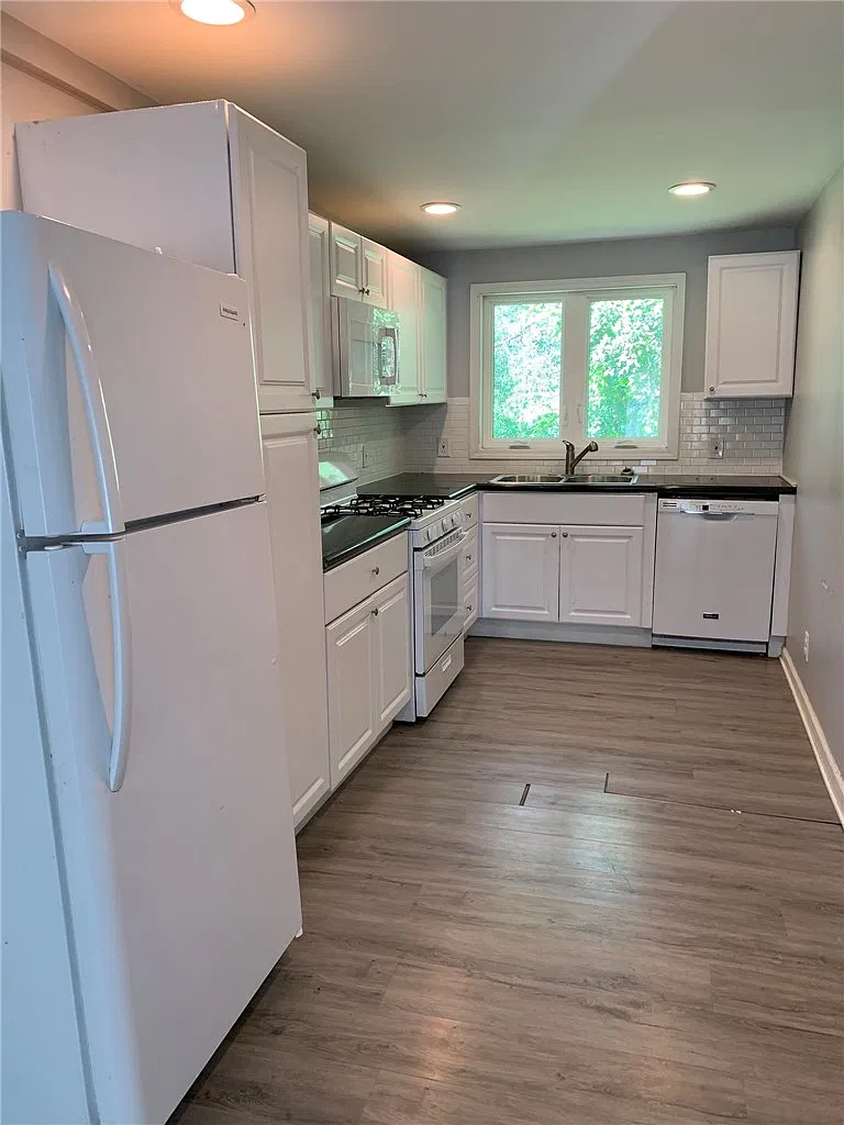 82 South Ave — Photo 2