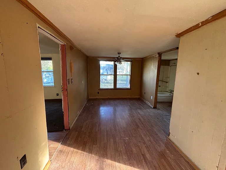 225 County Road 4090 — Photo 17