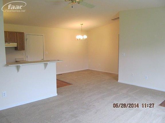 4th image of 1123 Lakeview Cir