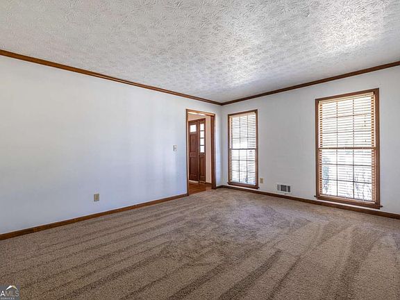 5th image of 1465 Pounds Rd SW