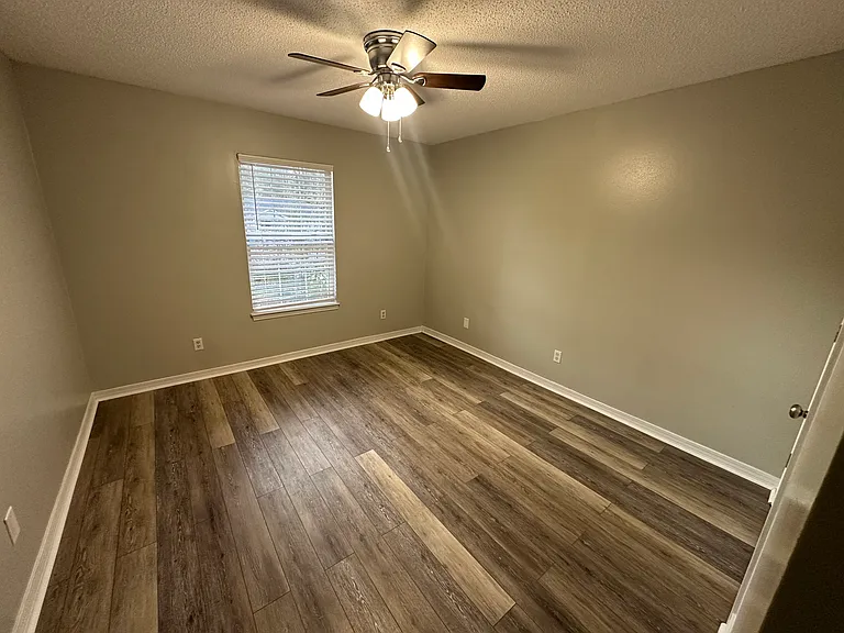 6822 Chuckwagon Ln — Photo 6