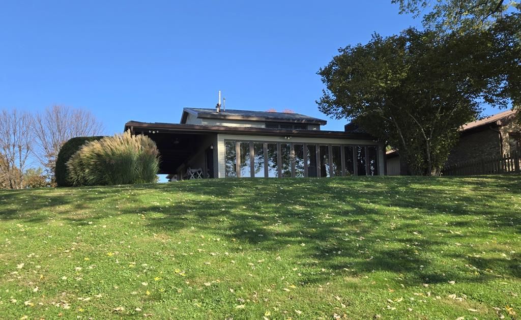 Real estate listing image