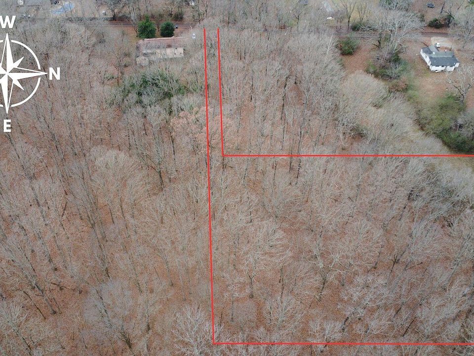 2nd image of 3764 Alexander Rd