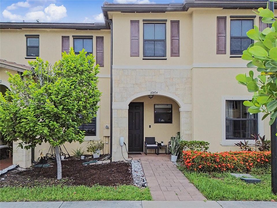 1st image of 10604 W 33rd Ln