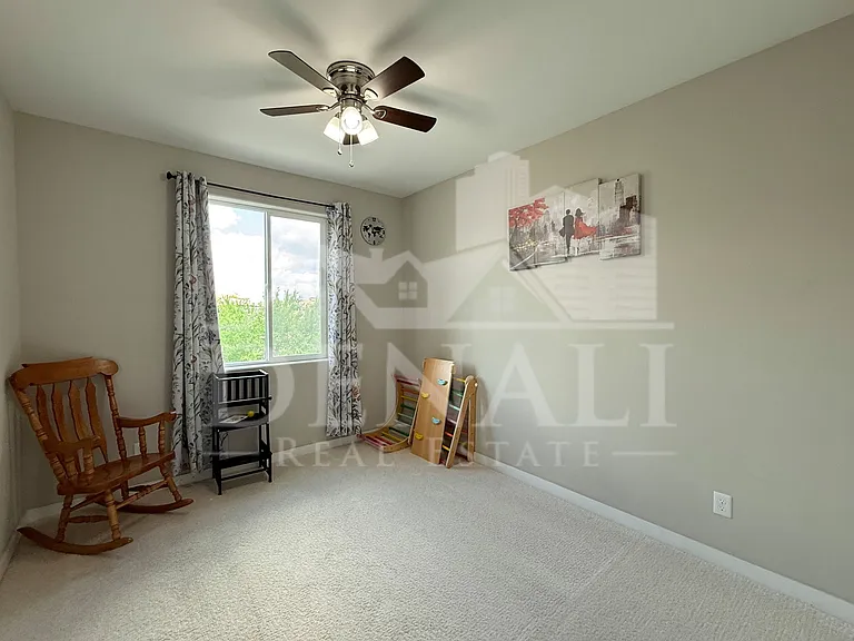 1729 W Myrna Ln — Photo 27