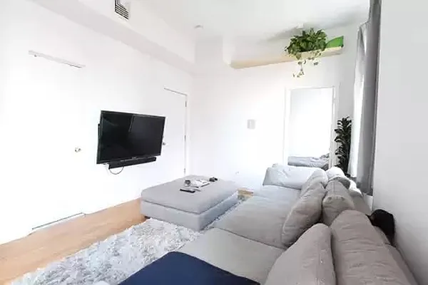 Rented by Owner | media 12