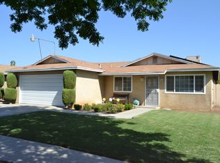 4929 E Huntington Ave, Fresno, CA 93727