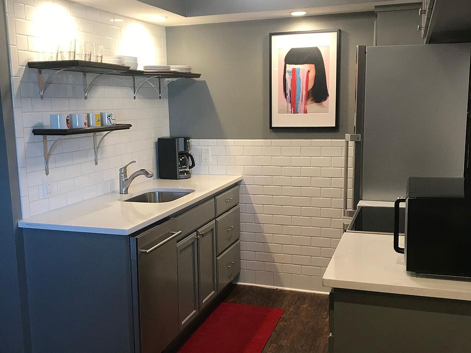 1st image of 3125 Sondra Dr APT 102