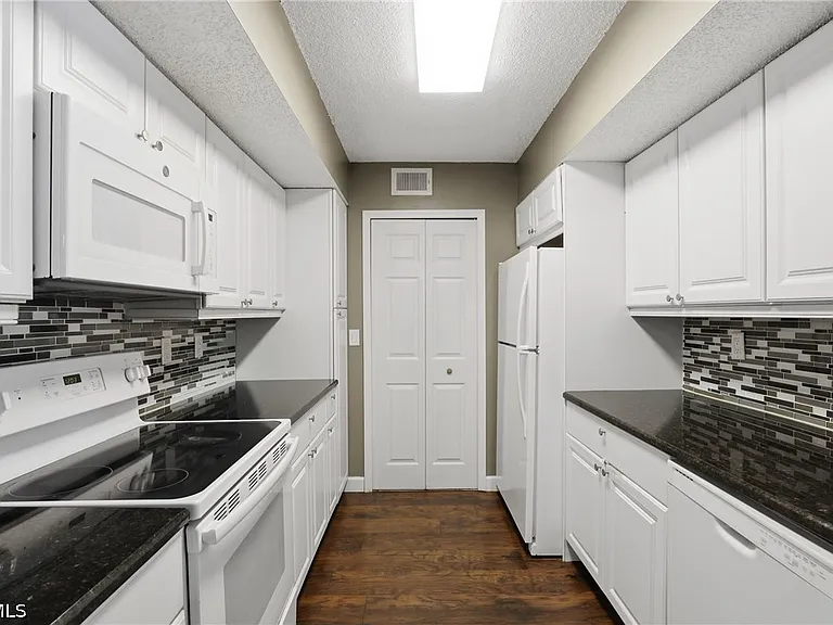 13605 Eagle Ridge Dr #1725 — Photo 2