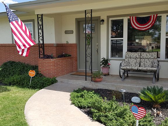 4th of July front entrance