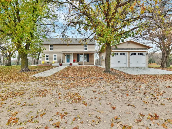 1247 Alamo, Newton, KS 67114