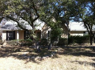 715 Ranchview Dr, Johnson City, TX 78636