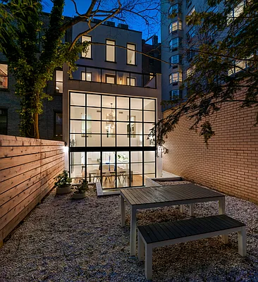Sold by Nest Seekers International | media 2