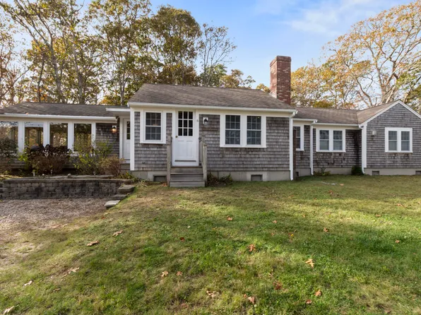 16 Woodbine Road, Harwich Port, MA 02646