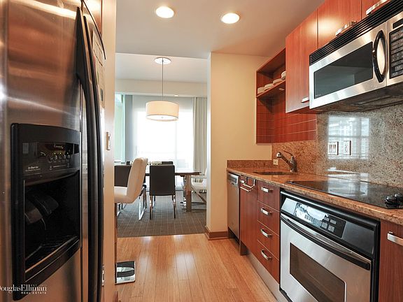 5th image of 1395 Brickell Ave #3001