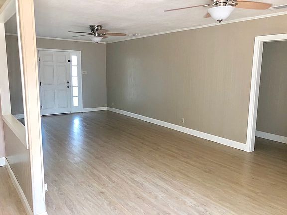2nd image of 2022 10th St