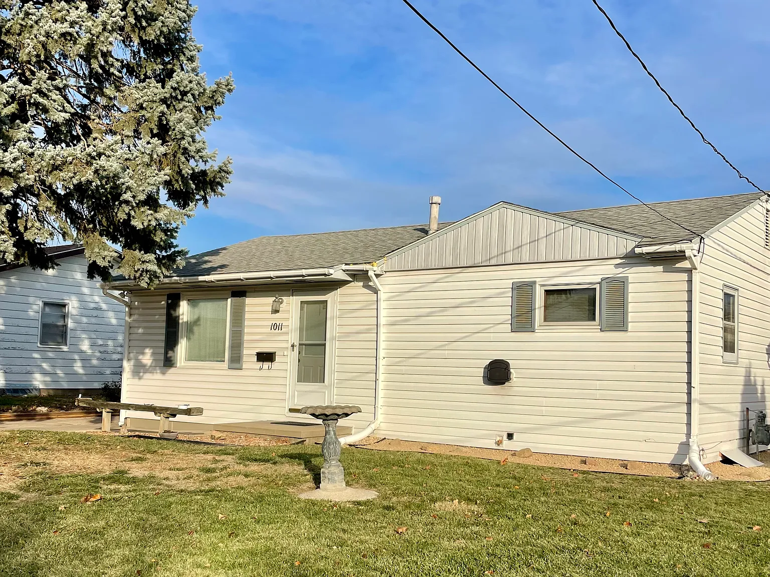 1011 Pine St — Photo 2