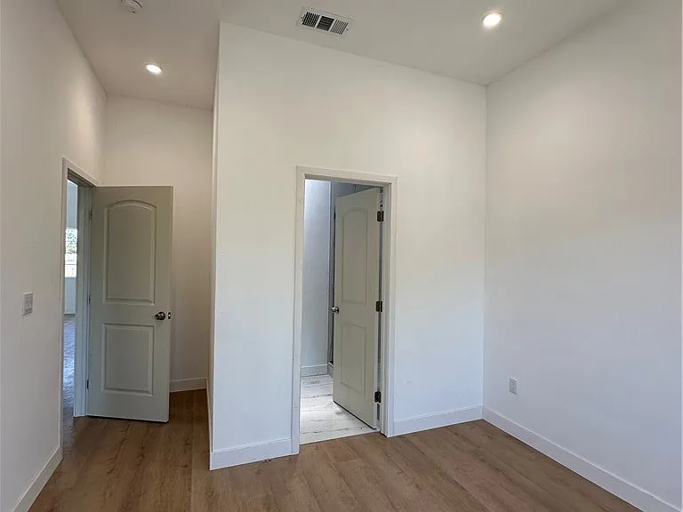 315 N Maxine St — Photo 5