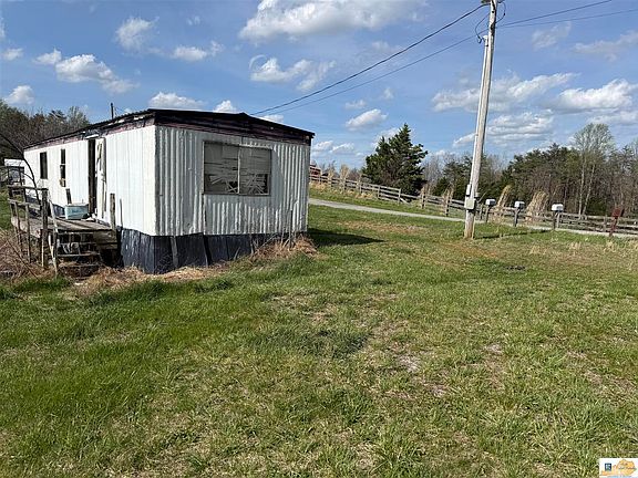 2nd image of 2655 Bird Rd