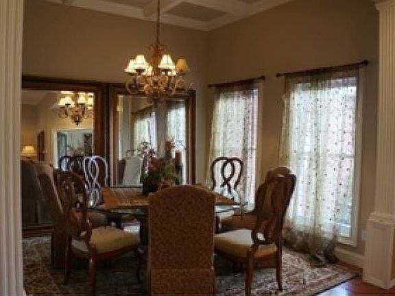 Elegant Dining Room
