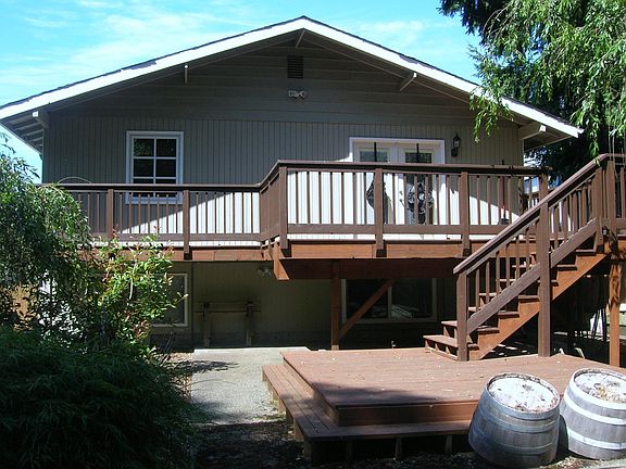 3rd image of 539 100th C Seattle Wl
