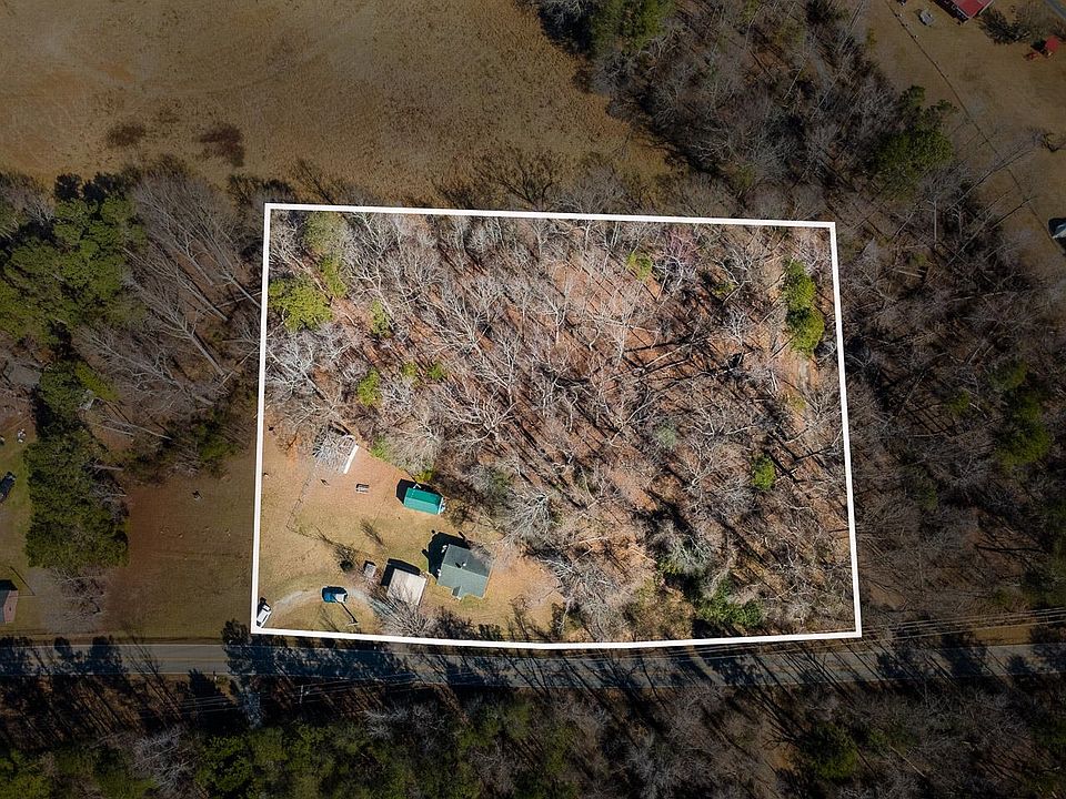 1st image of 640 Canaan Rd