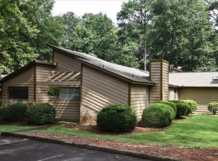 871 Bonnie Glen Dr SE, Marietta, GA 30067