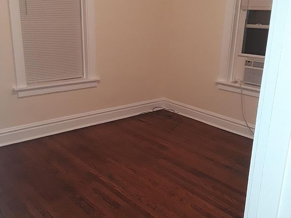 5th image of 5026-5028 Mardel Ave
