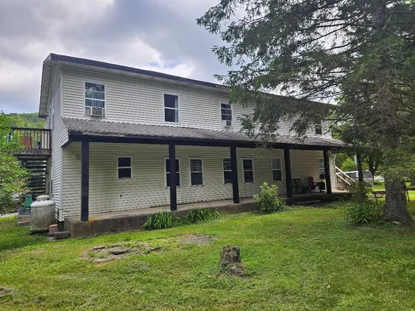 624 Oakland Valley Rd #B, Cuddebackville, NY 12729
