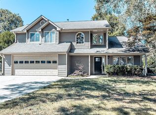 235 Meadow View Dr, Grayson, GA 30017