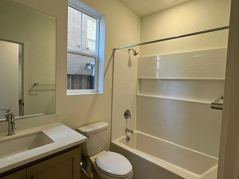 Guest Bathroom #2 (1st floor)
