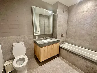 Rented by MaxInvest Real Estate, Inc.