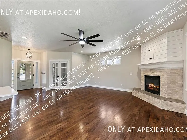 1828 W Divide Creek St — Photo 18