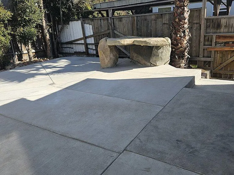 Unit Photo