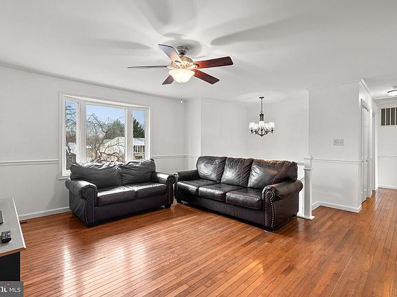 5th image of 7808 Stafford Hill Ct