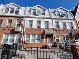 2123 29th St, Astoria, NY 11105