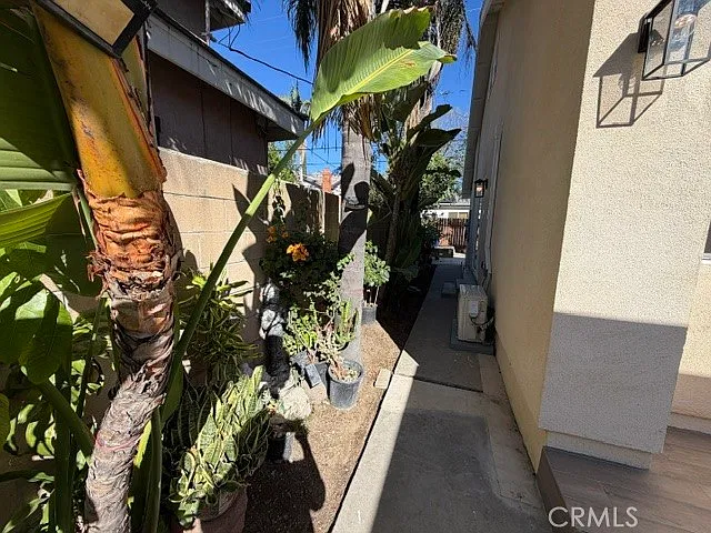 2 bed, 1000 sqft, $3,250 — Photo 4