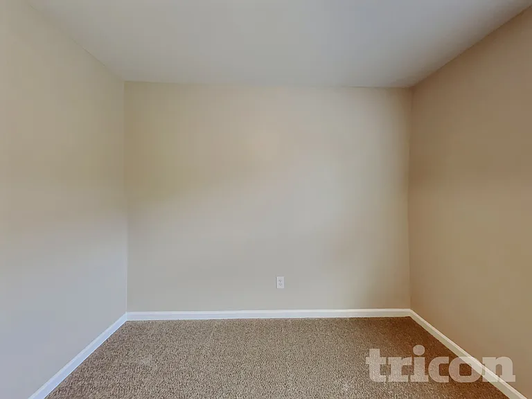 217 Arbor Dr — Photo 12