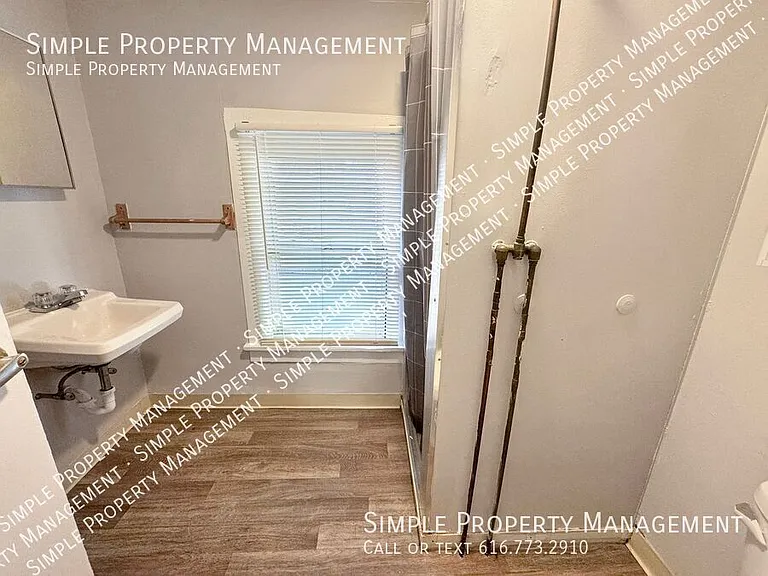 1317 Hamilton Ave NW #2 — Photo 6