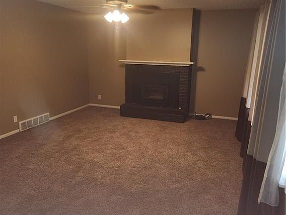 5th image of 4620 S Crysler Ave
