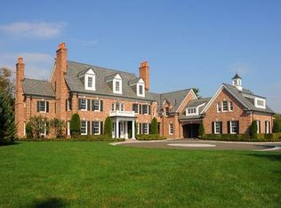 171 Adams Ln, New Canaan, CT 06840