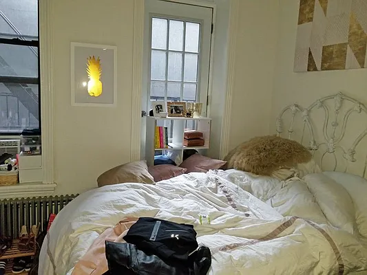 Rented by New York Residence | media 18