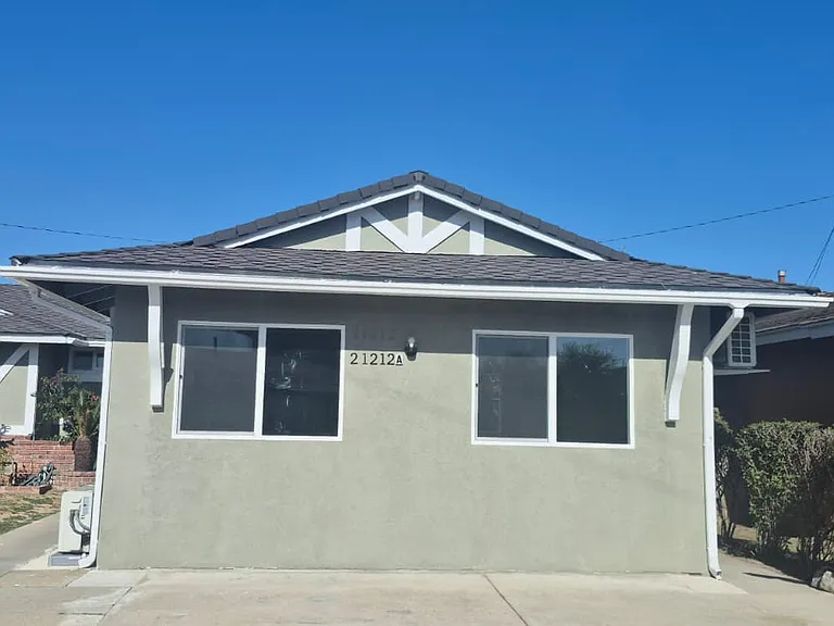 21212 Marigold Ave — Photo 10