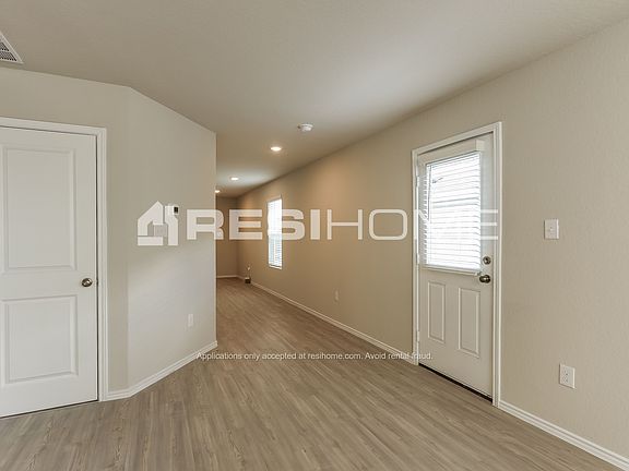3rd image of 14562 Calaveras Way