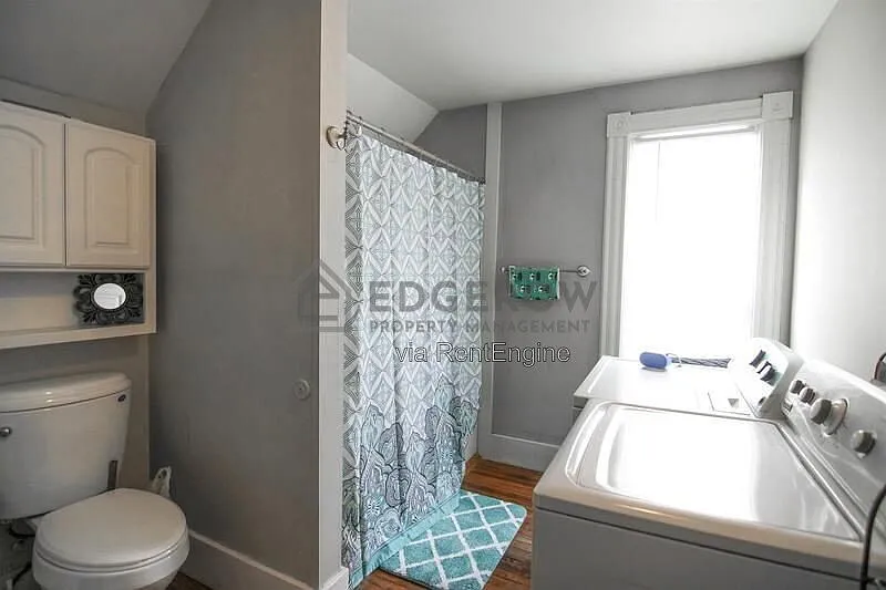4 bed, 2.5 bath, $2,450 — Photo 4