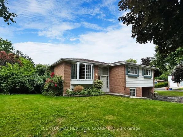 1 Dunsinane Dr, Markham, ON L3T 3K1