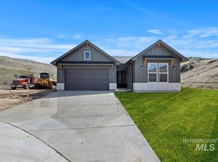 6318 E One Tree Pl, Garden City, ID 83714