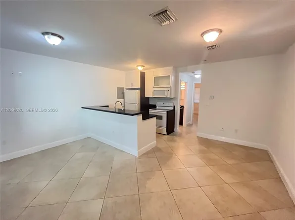 1034 Lenox Ave APT 4, Miami Beach, FL 33139