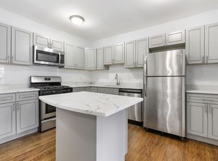 The Ashland Juneway, Chicago, IL 60626